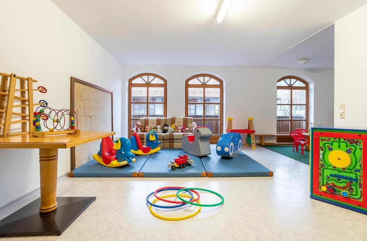 Roomingtons City Waldkirchen Hotel