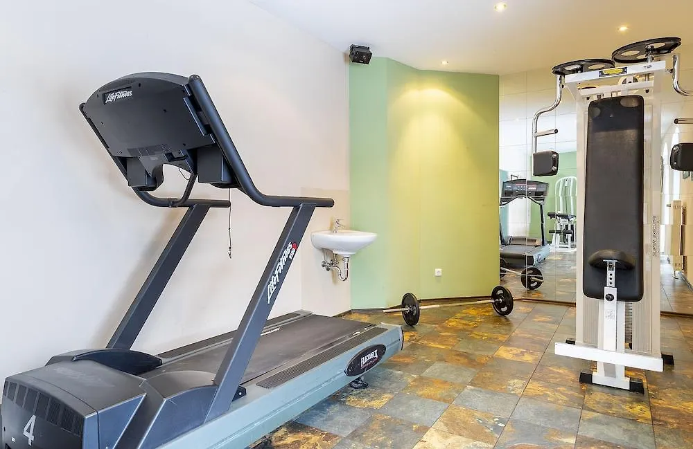 Roomingtons City Waldkirchen Hotel