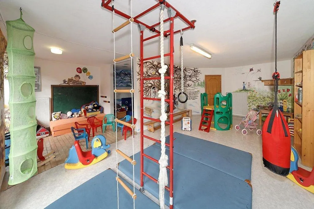 Roomingtons City Waldkirchen 4*,  Germany