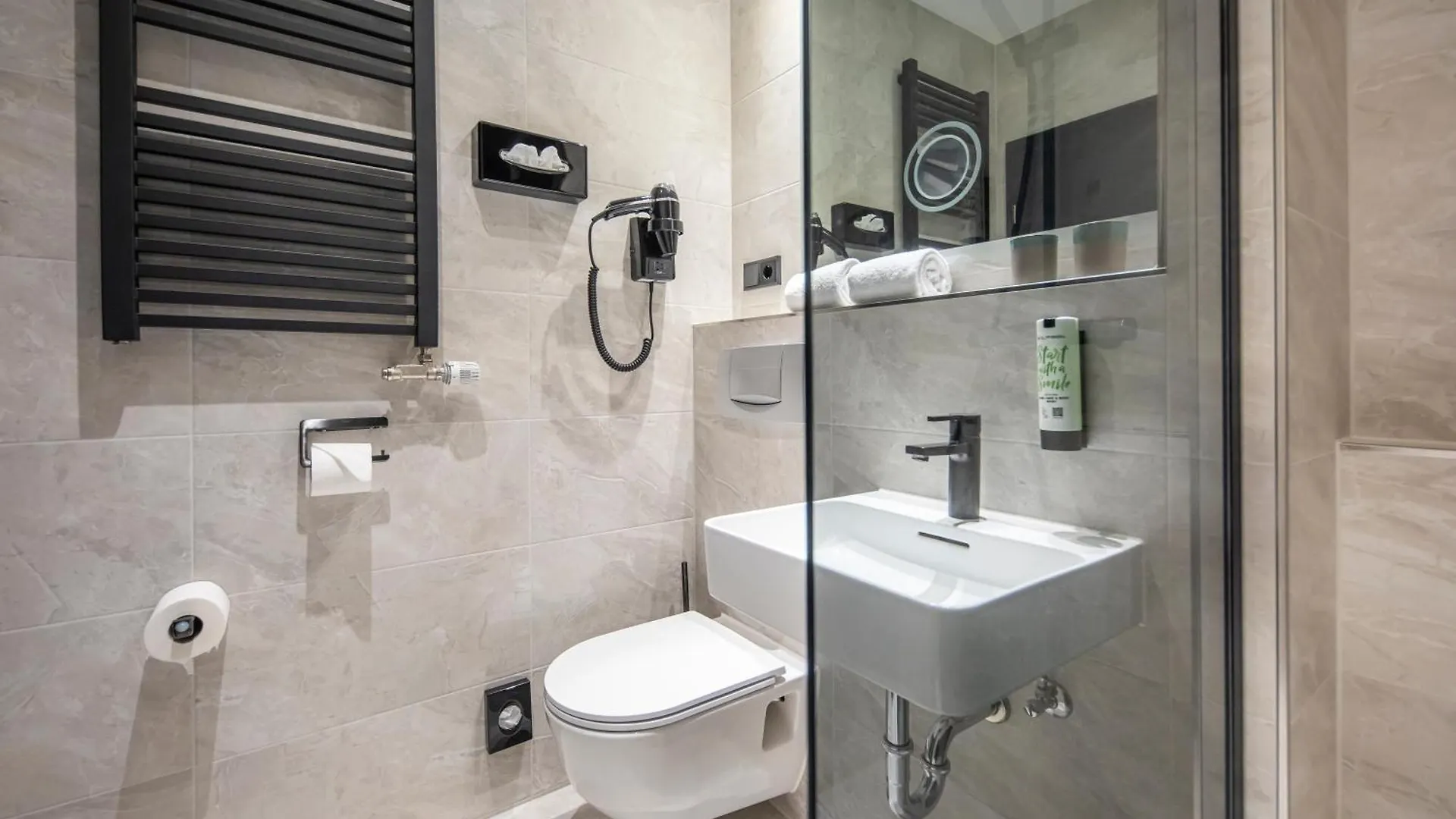 Hotel Roomingtons City Waldkirchen