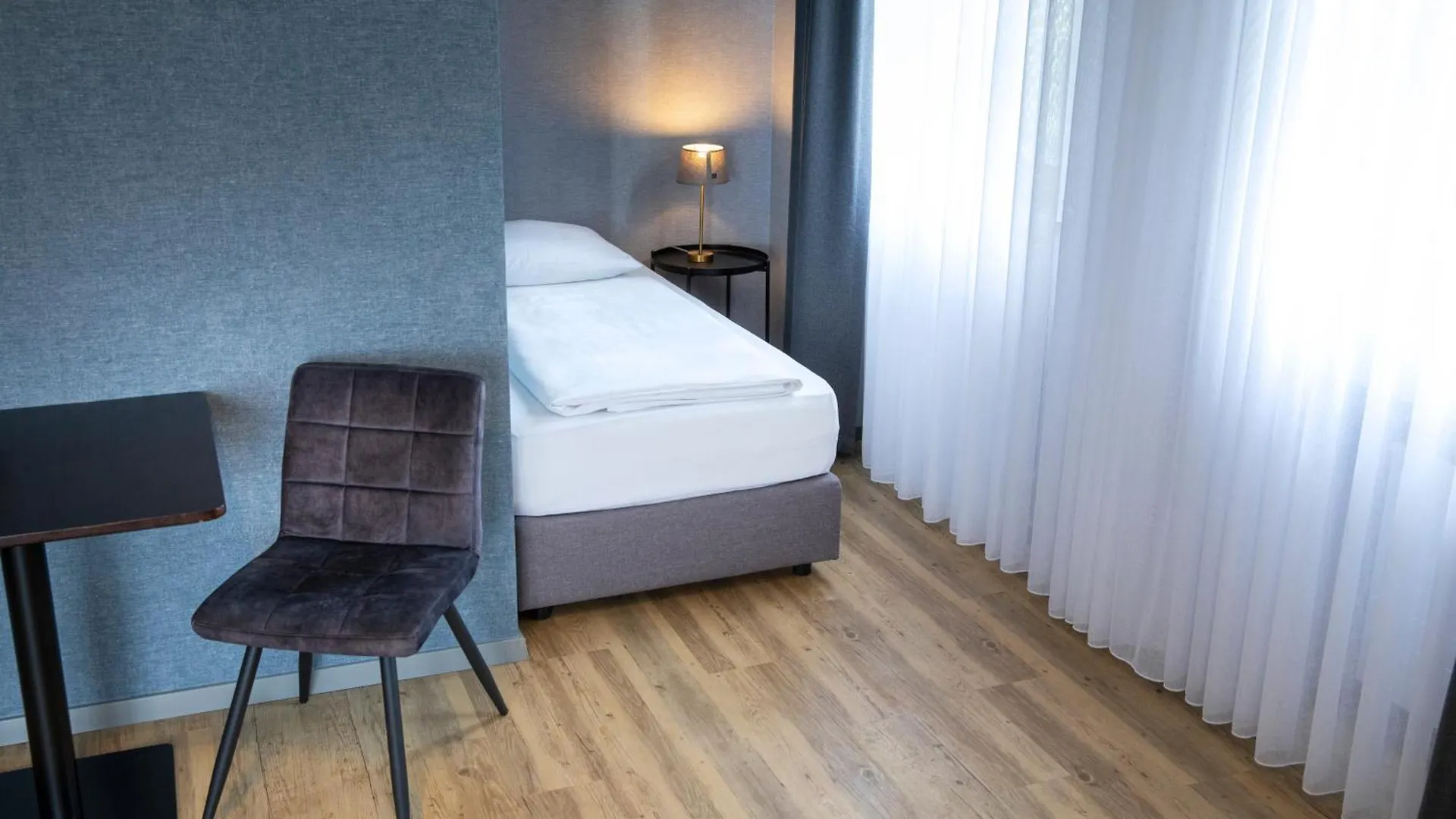 Roomingtons City Waldkirchen Hotel